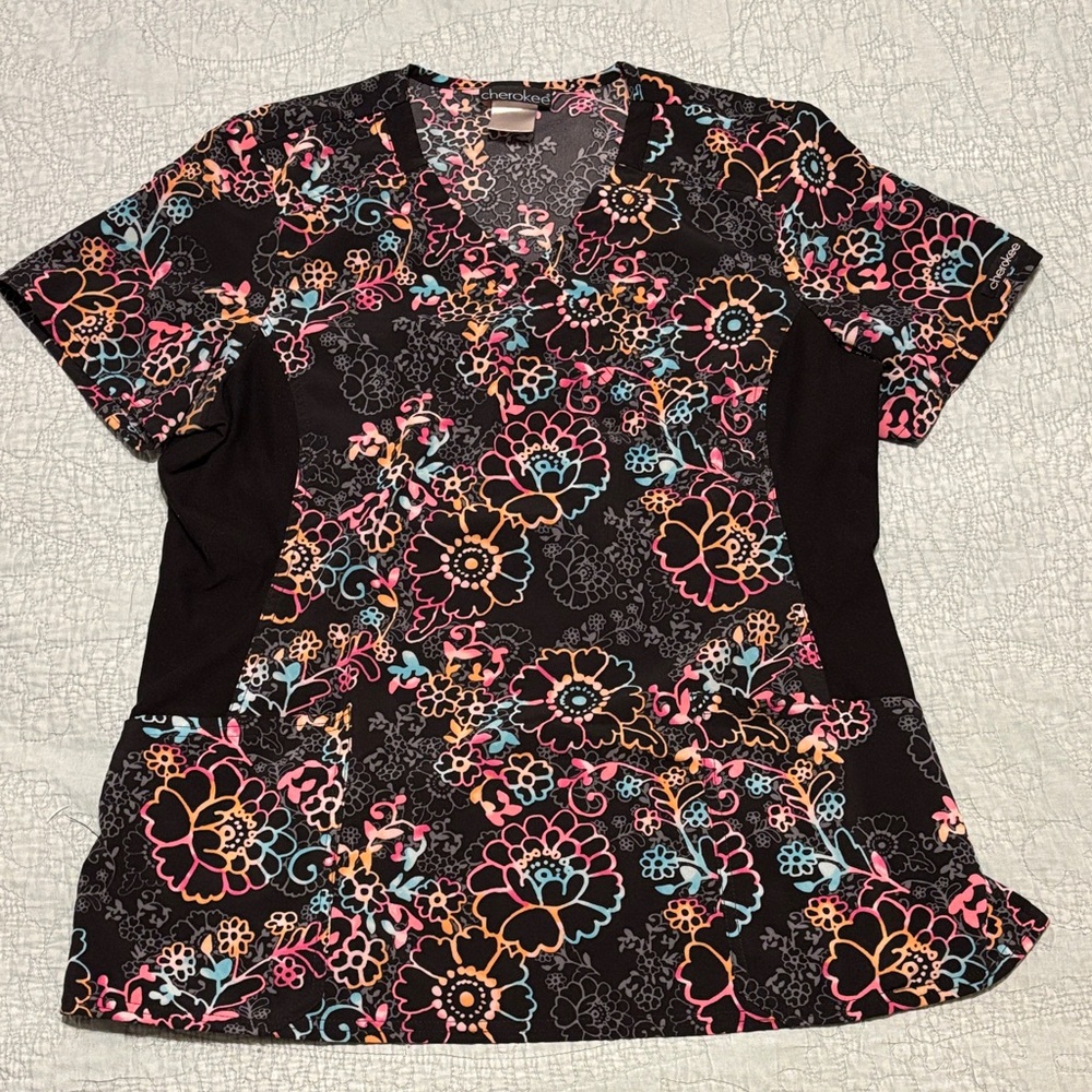 Cherokee 2 pocket Scrub Top Floral Print